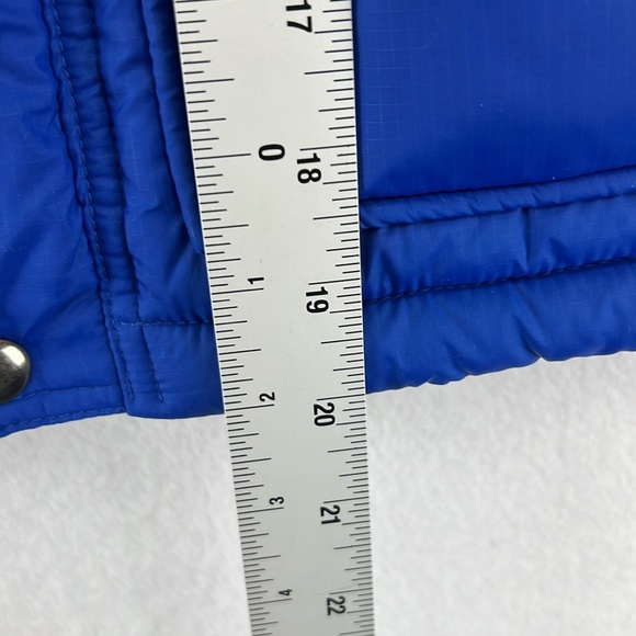 Gap Kids Puffer Vest Size S (6-7) Blue Inside and Outside Pockets Like New - Picture 12 of 12